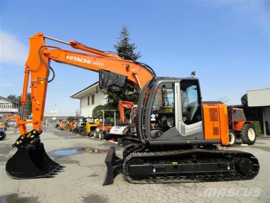 Hitachi ZX135 US-6 Erdészeti Kotrók