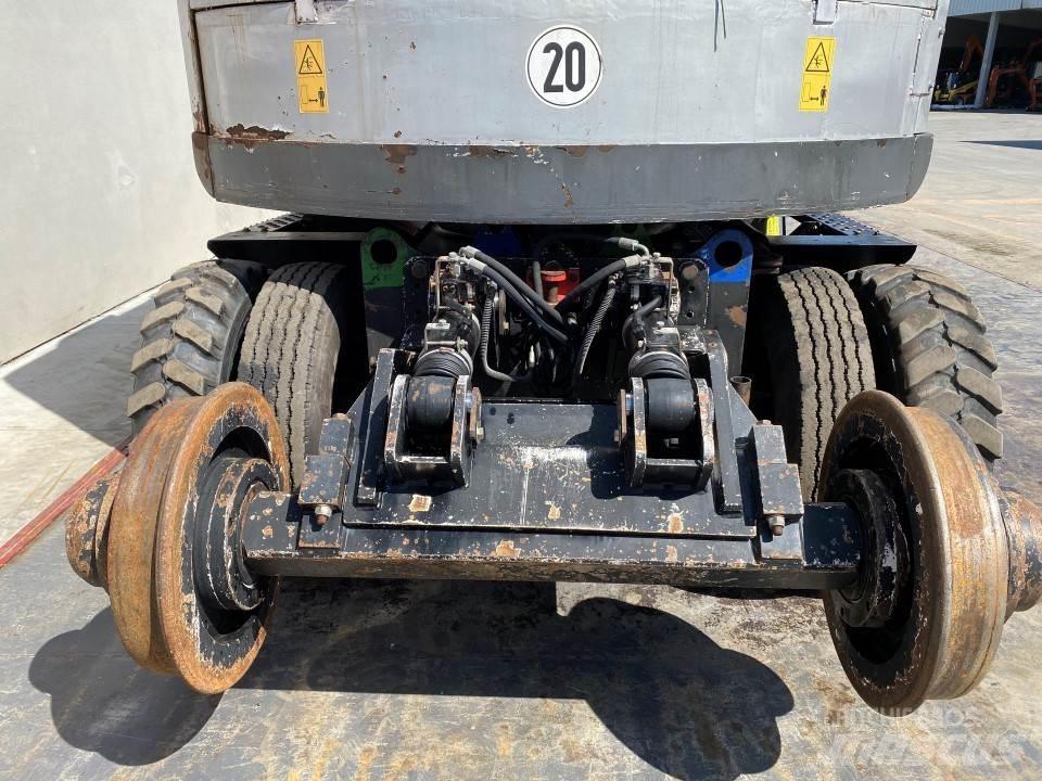 Hitachi ZX170PRR Gumikerekes kotrók