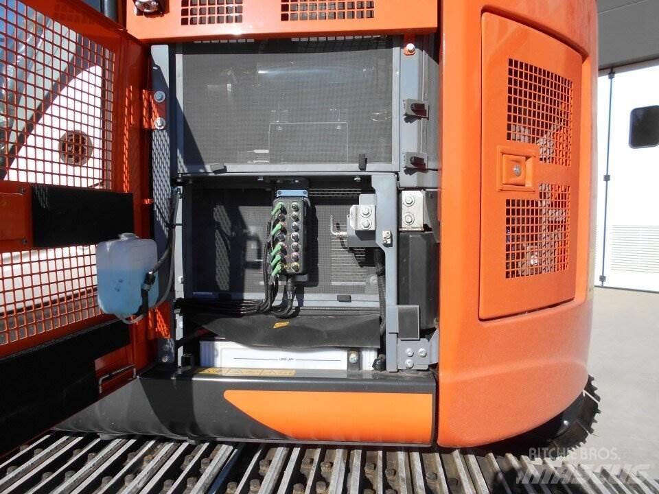 Hitachi ZX225-US6 Lánctalpas kotrók