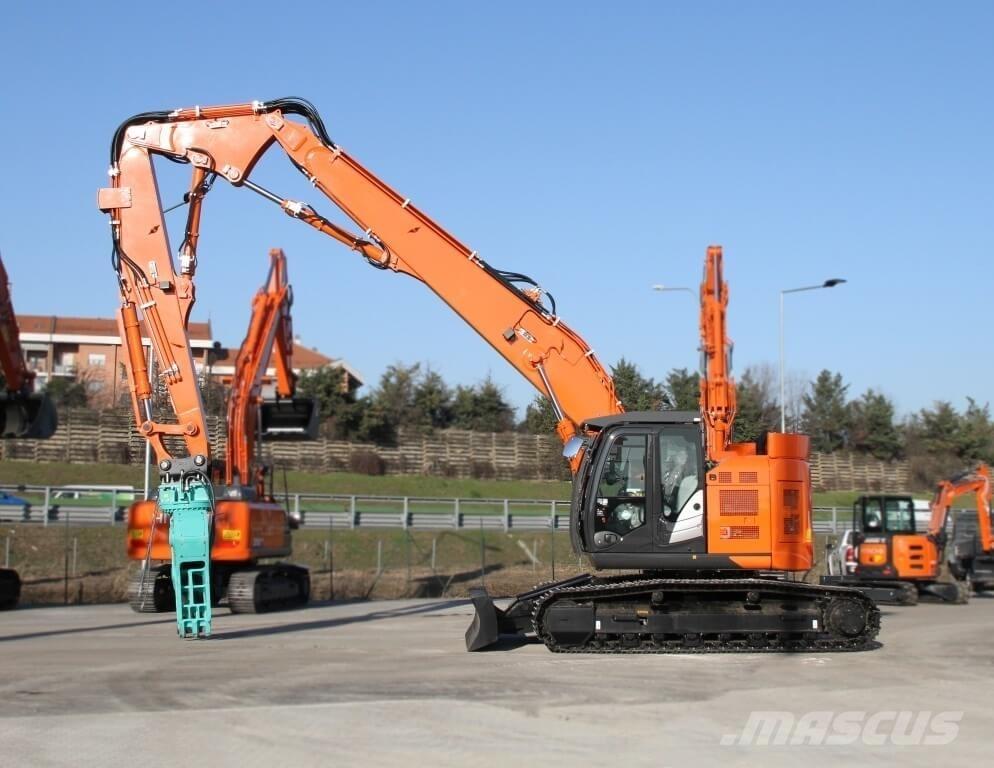 Hitachi ZX225USLC-6 Lánctalpas kotrók