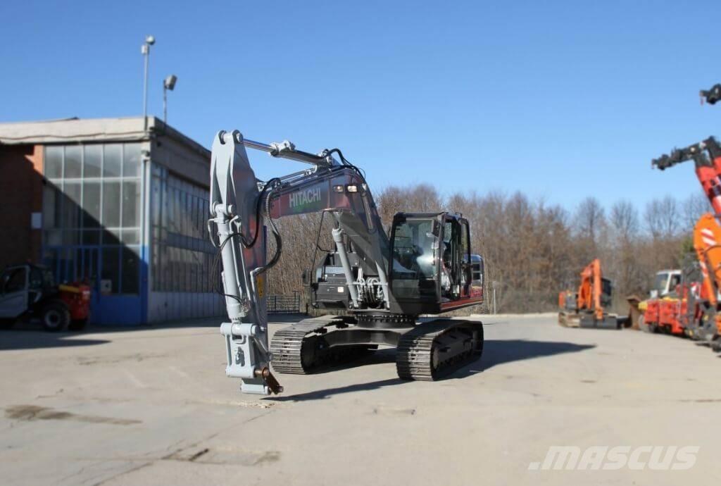 Hitachi ZX250LCN-6 Erdészeti Kotrók