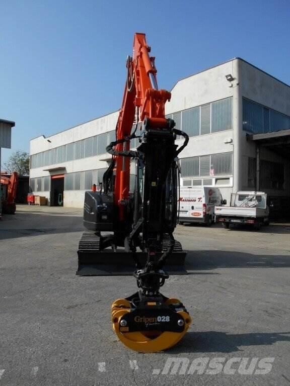 Hitachi ZX85US-5A Erdészeti Kotrók