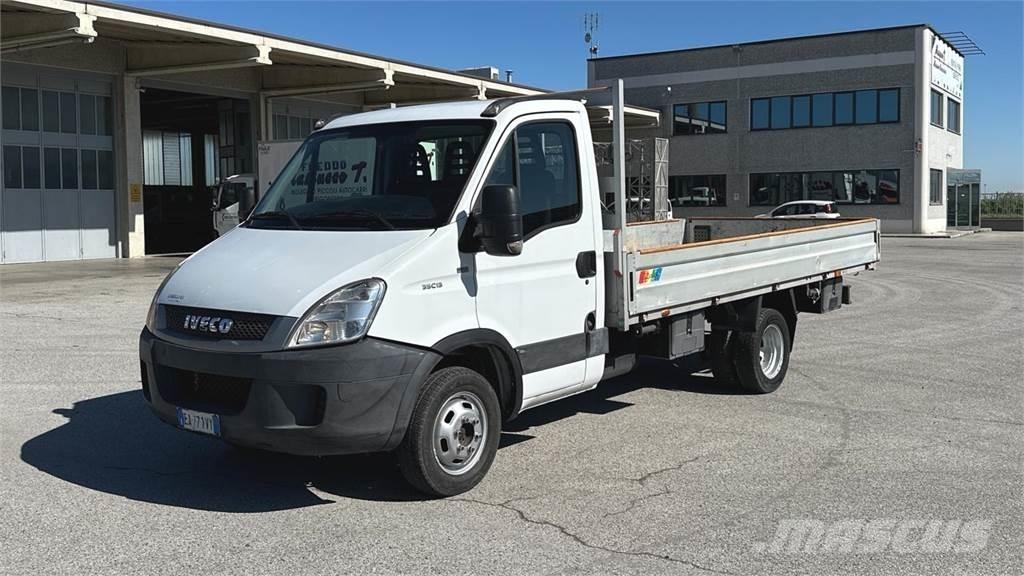 Iveco DAILY 35C13 4X2 Egyéb