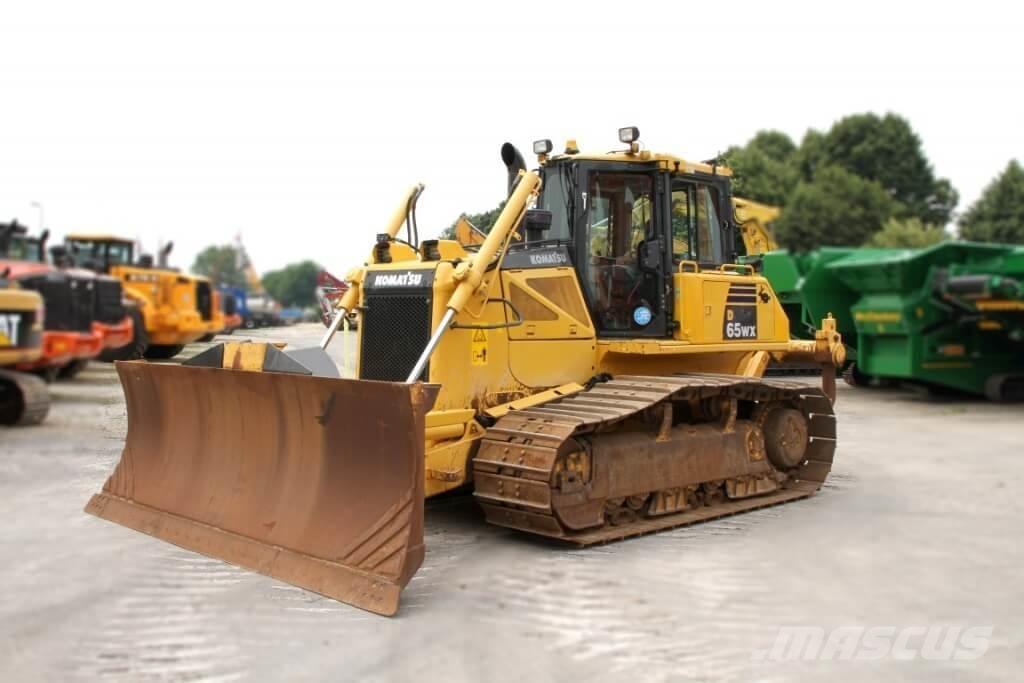Komatsu D65WX-16 lánctalpas dózerek
