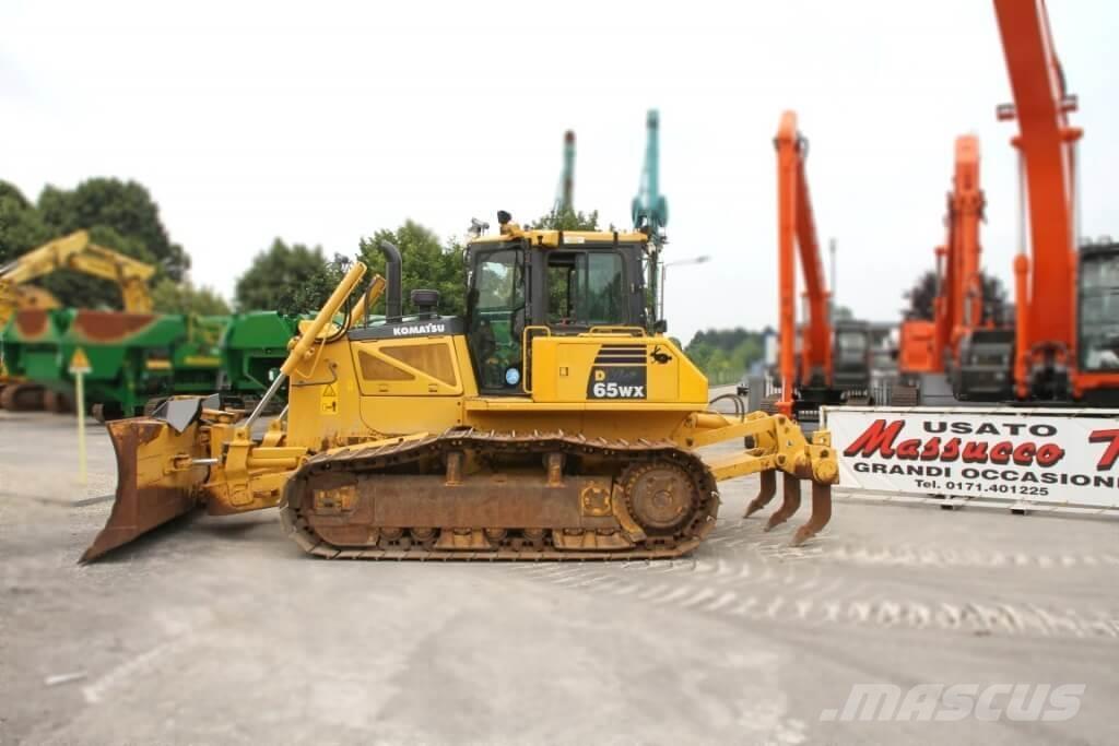 Komatsu D65WX-16 lánctalpas dózerek