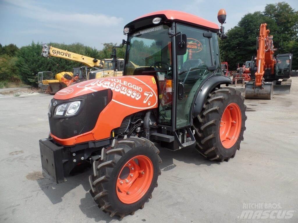 Kubota M8540N Hóeltakarítók
