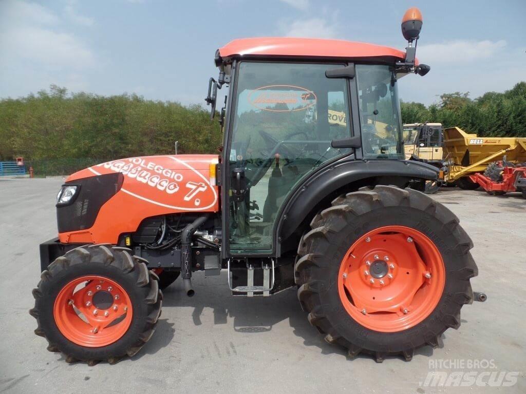 Kubota M8540N Hóeltakarítók