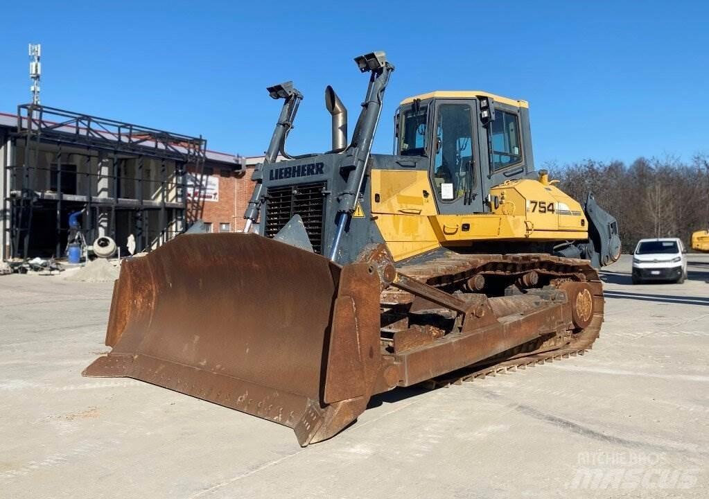 Liebherr 754 lánctalpas dózerek