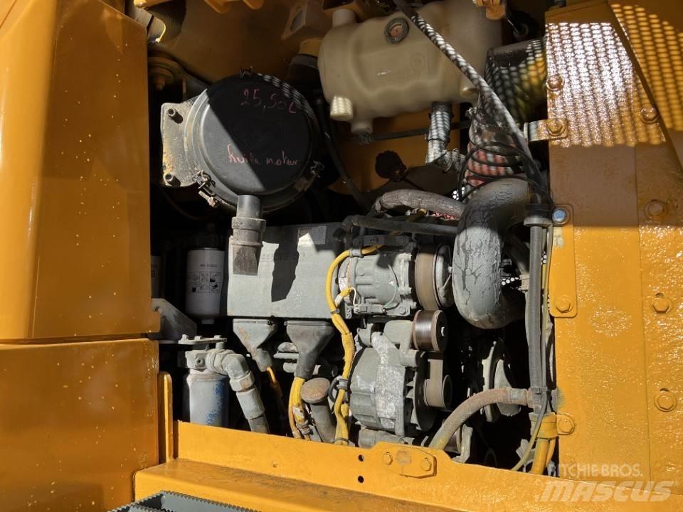 Liebherr LR 624 Gumikerekes homlokrakodók