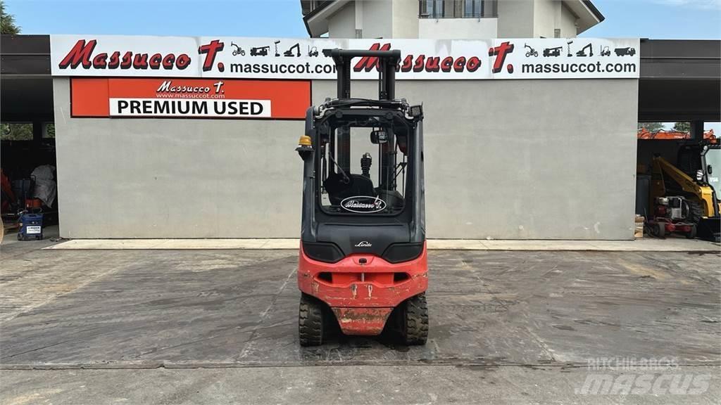 Linde E30L - 01 Elektromos targoncák