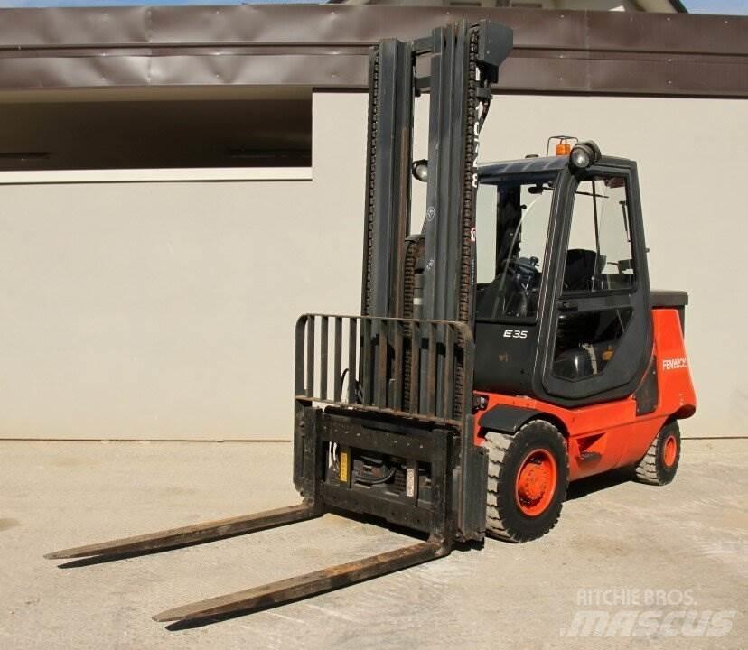 Linde E35P Elektromos targoncák