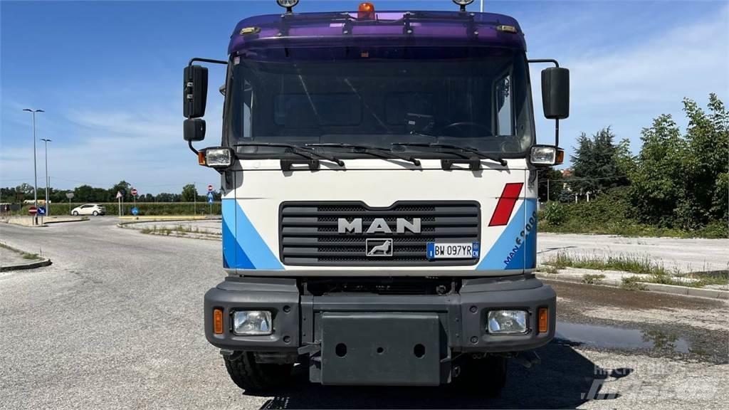MAN 41.364 VF 8x4 Egyéb