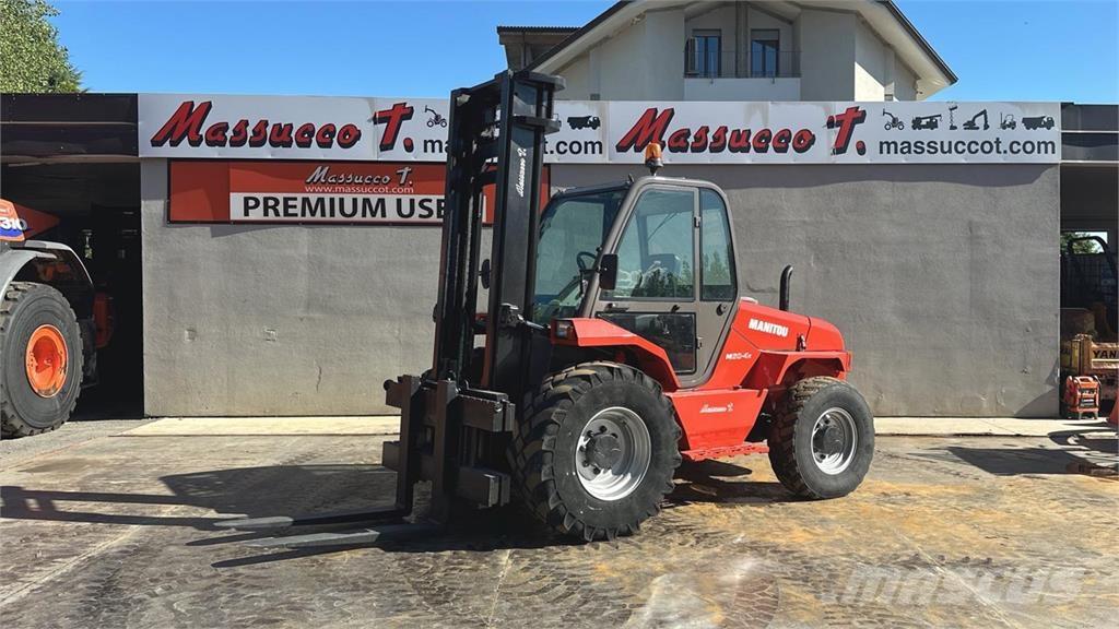 Manitou M50-4 4x4 Tereptargonca