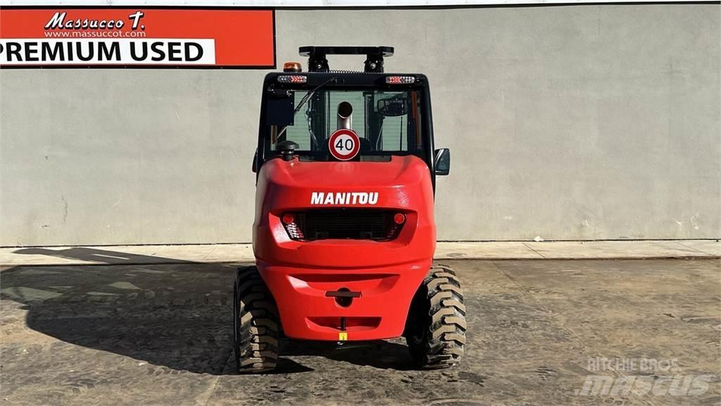 Manitou MC 30.4 4X4 Tereptargonca