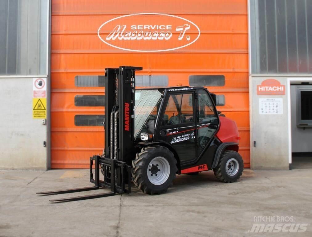 Manitou MC30-4 DK 4X4 Tereptargonca