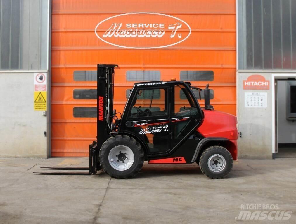 Manitou MC30-4 DK 4X4 Tereptargonca