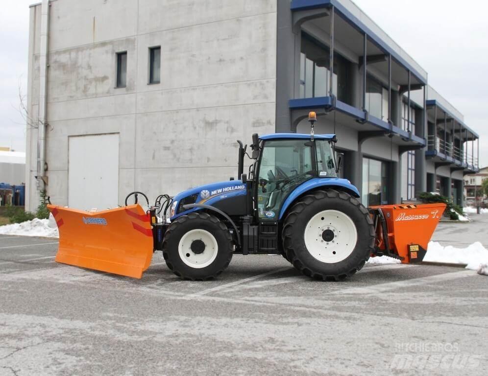 New Holland T5.115 Hóeltakarítók