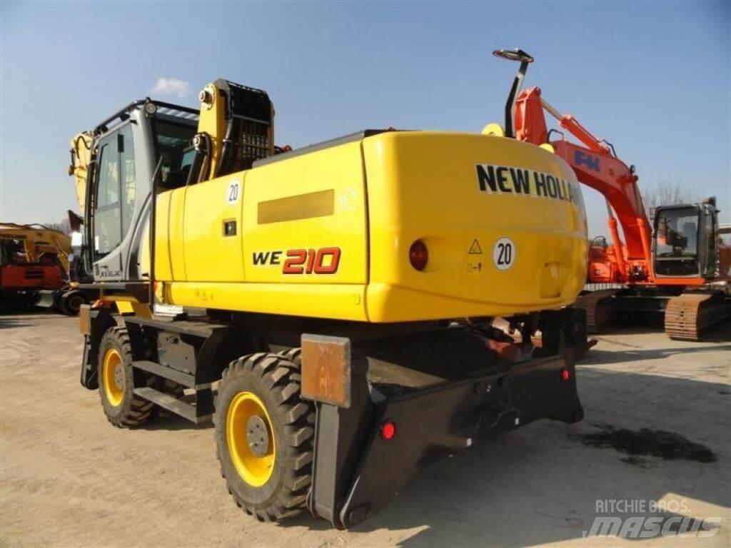 New Holland WE210 Gumikerekes kotrók