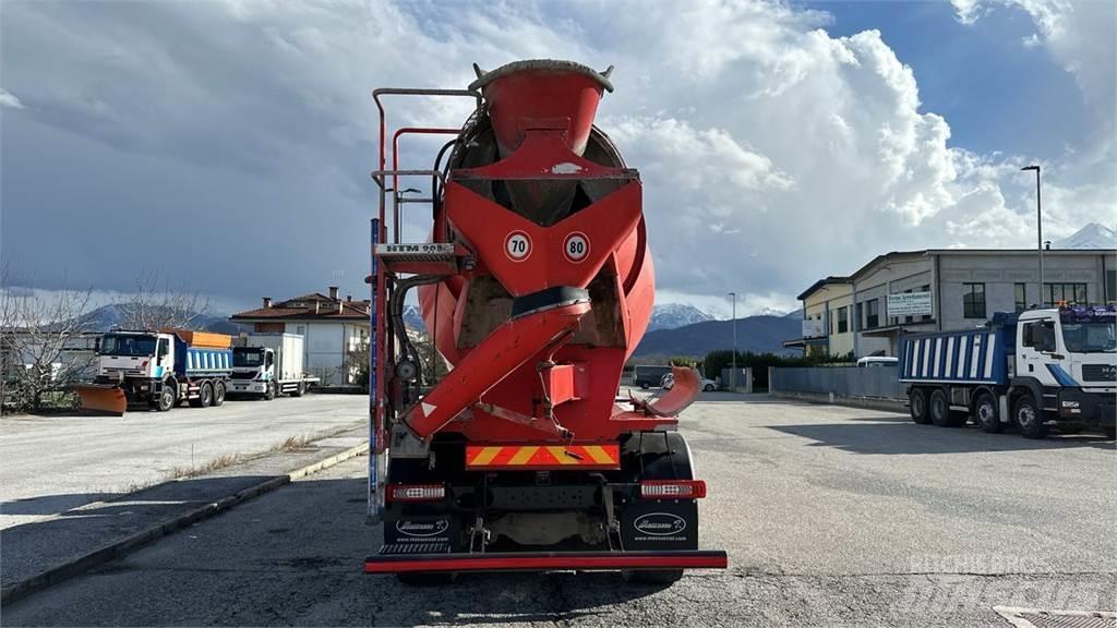 Renault C430 8x4 Betonkeverők/Betonpumpák