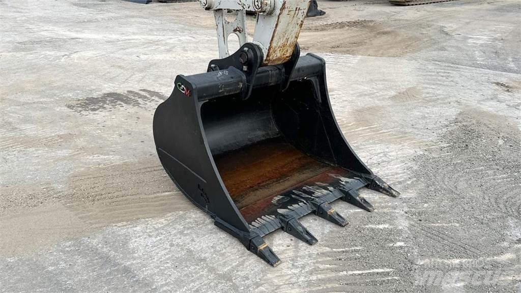 Takeuchi TB2150R Közepes (midi) kotrók 7 t - 12 t