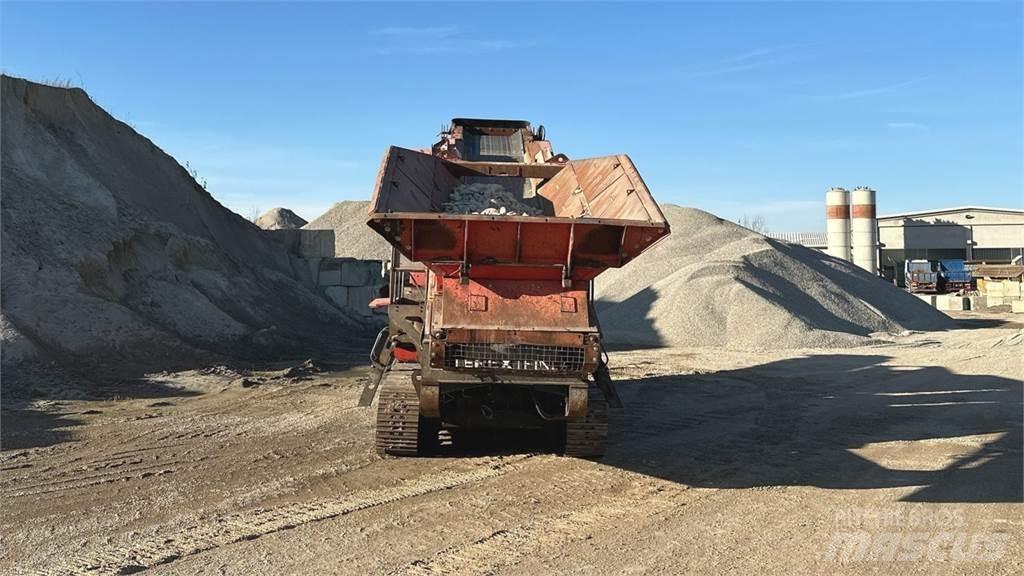 Terex Finlay C-1540 Takarmánydarálók