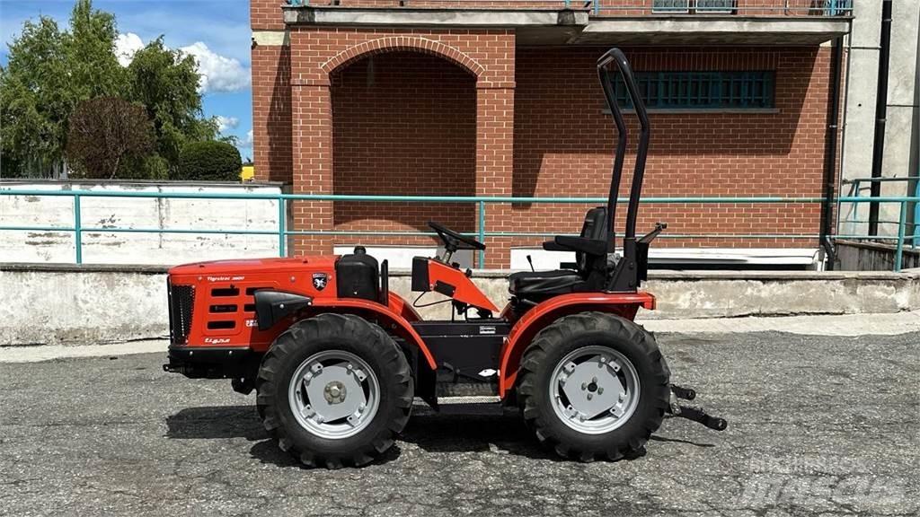  Tigretrac 3800 4x4 Hóeltakarítók