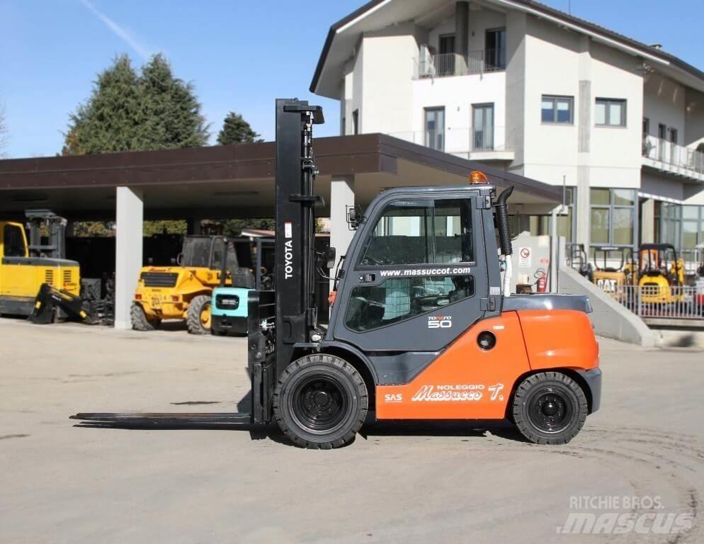 Toyota 40-8FD45N Dízel targoncák