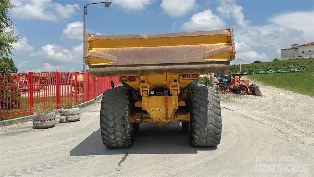 Volvo A30G 6x6 Mezei dömperek