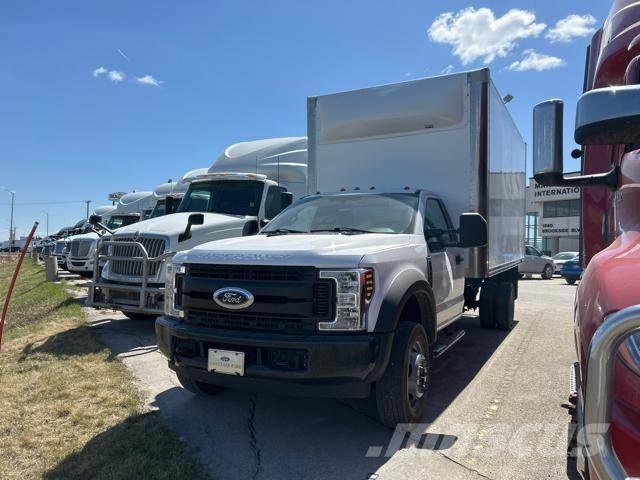 Ford F450 XL 4x2 Dobozos teherautók