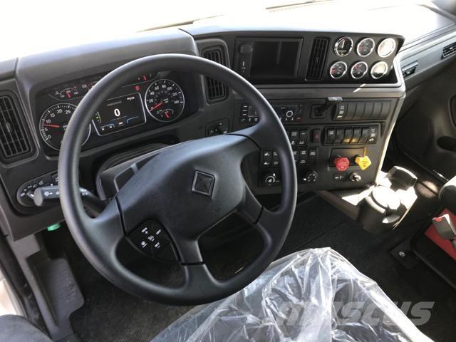 International HV Billenő teherautók