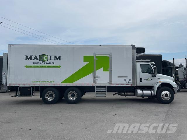 International MV Hűtős