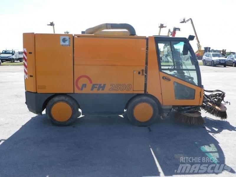 Aebi MFH 2500 Utcaseprő teherautók