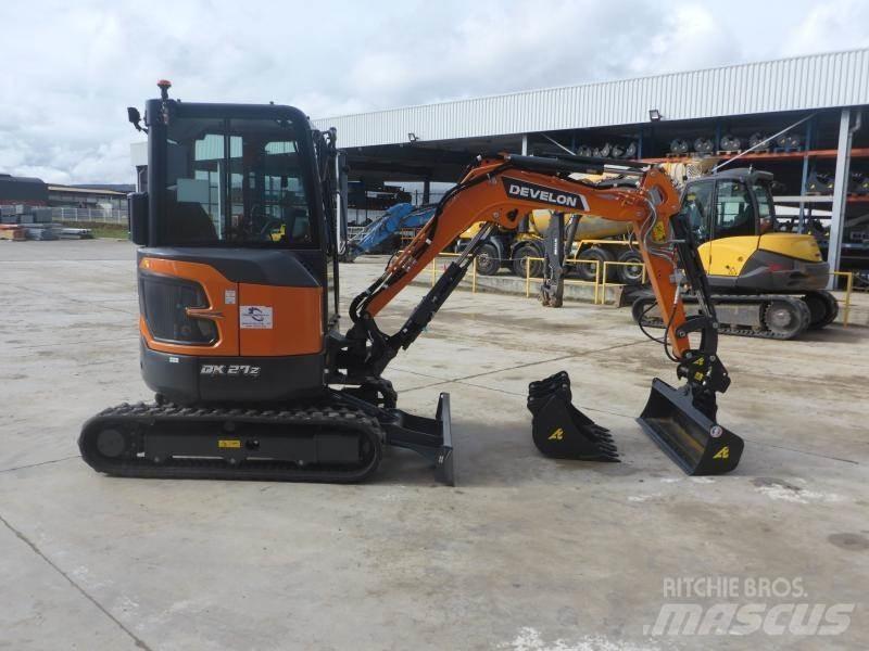 Develon DX27Z-7 Mini kotrók < 7t