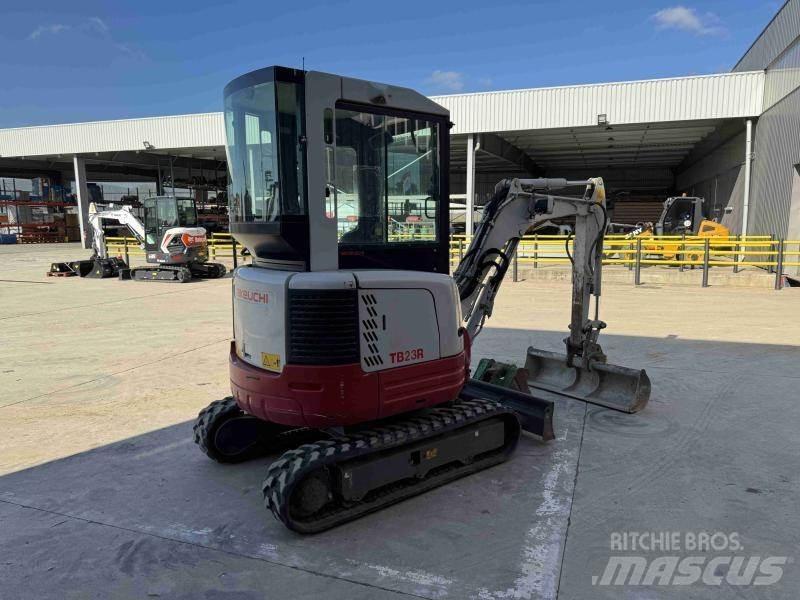 Takeuchi TB 23 Mini kotrók < 7t