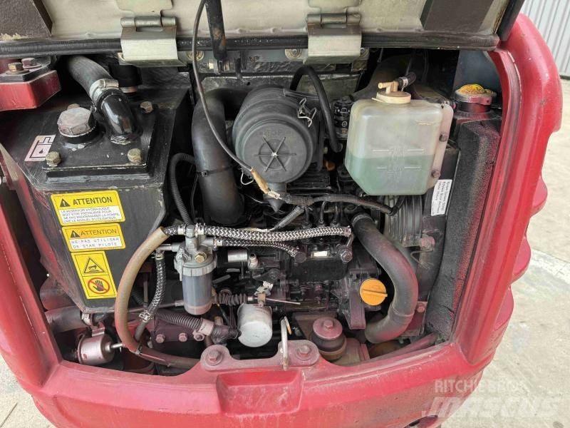 Takeuchi TB216 Mini kotrók < 7t