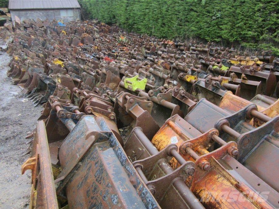  Choice of Buckets - POA Egyéb mezőgazdasági gépek