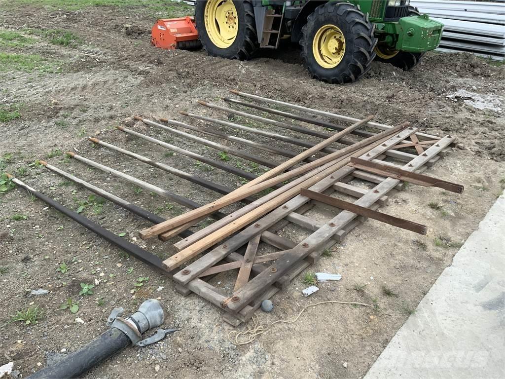  Old School Hay Rake Egyéb mezőgazdasági gépek