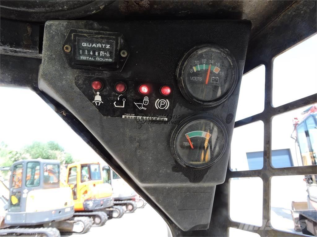 Bobcat S70 Gumikerekes homlokrakodók