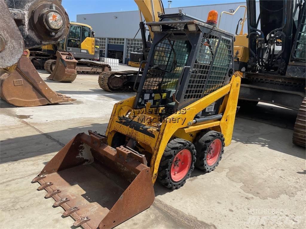 Bobcat S70 Gumikerekes homlokrakodók
