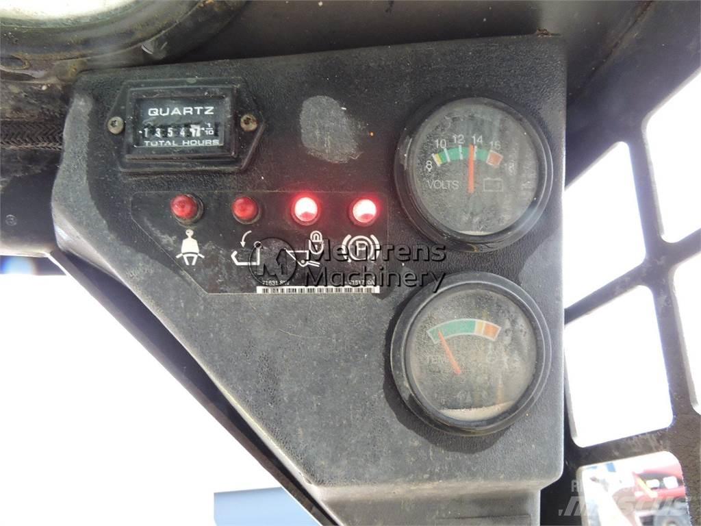 Bobcat S70 Gumikerekes homlokrakodók
