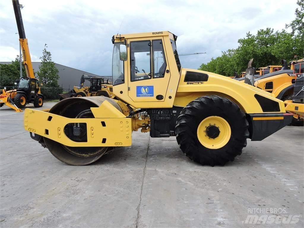 Bomag BW211D-4 GERMAN Egyéb hengerek
