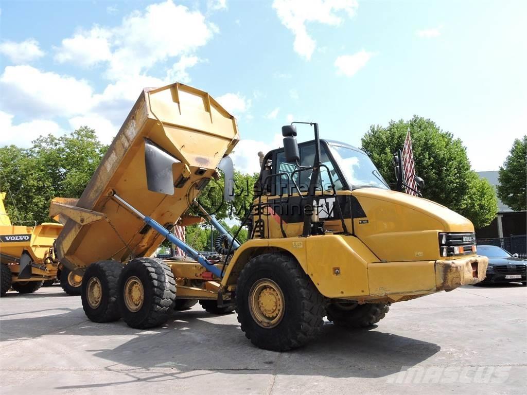 CAT 730 Csuklósdömperek