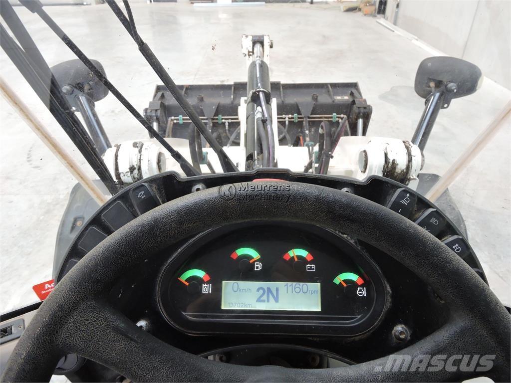 CAT 908M + FORK Gumikerekes homlokrakodók