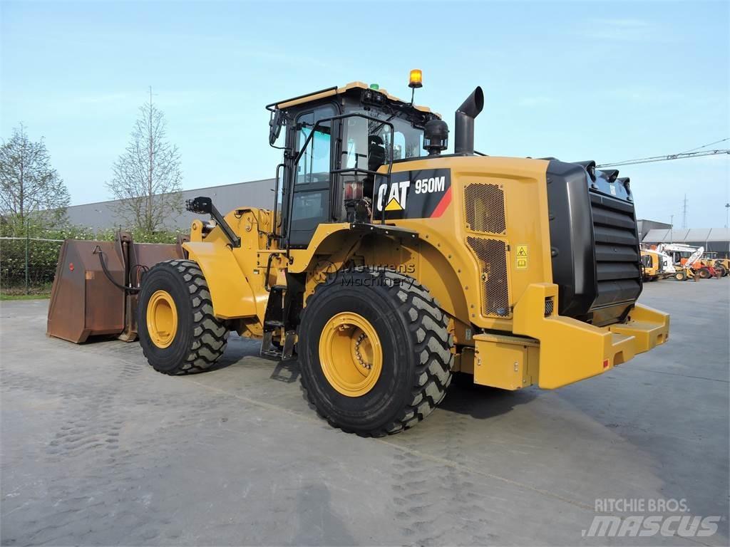CAT 950M GERMAN Gumikerekes homlokrakodók