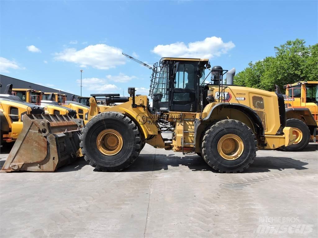 CAT 966M GERMAN Gumikerekes homlokrakodók