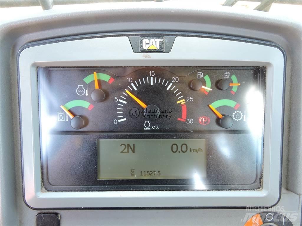 CAT 966M GERMAN Gumikerekes homlokrakodók