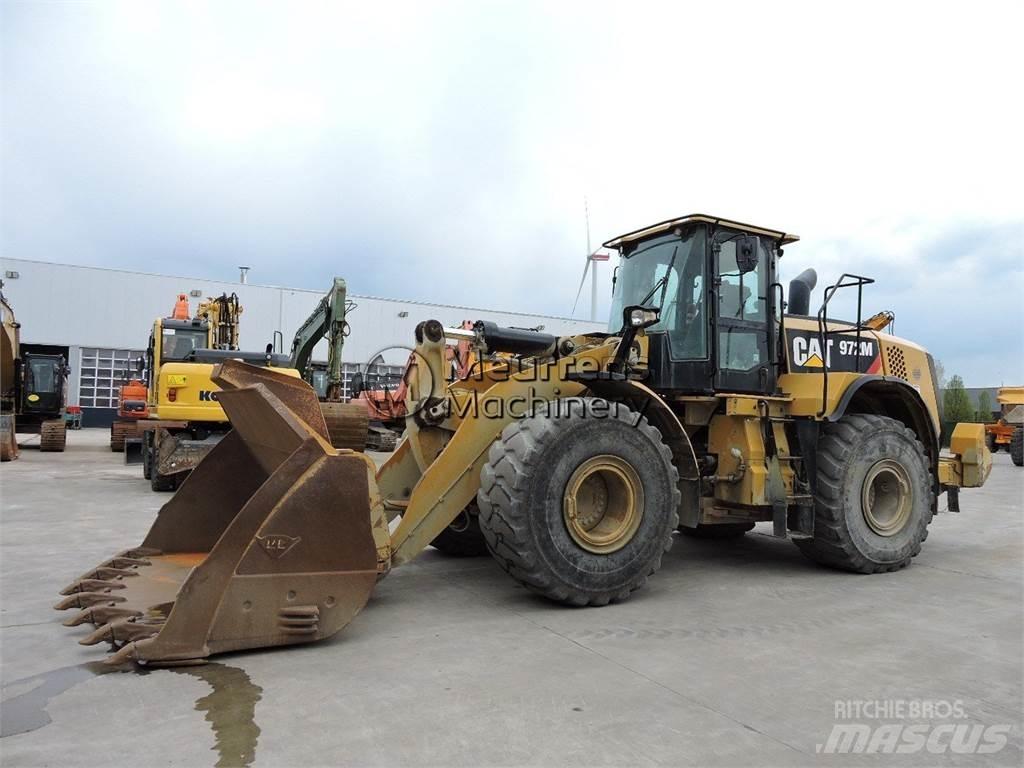 CAT 972M Gumikerekes homlokrakodók