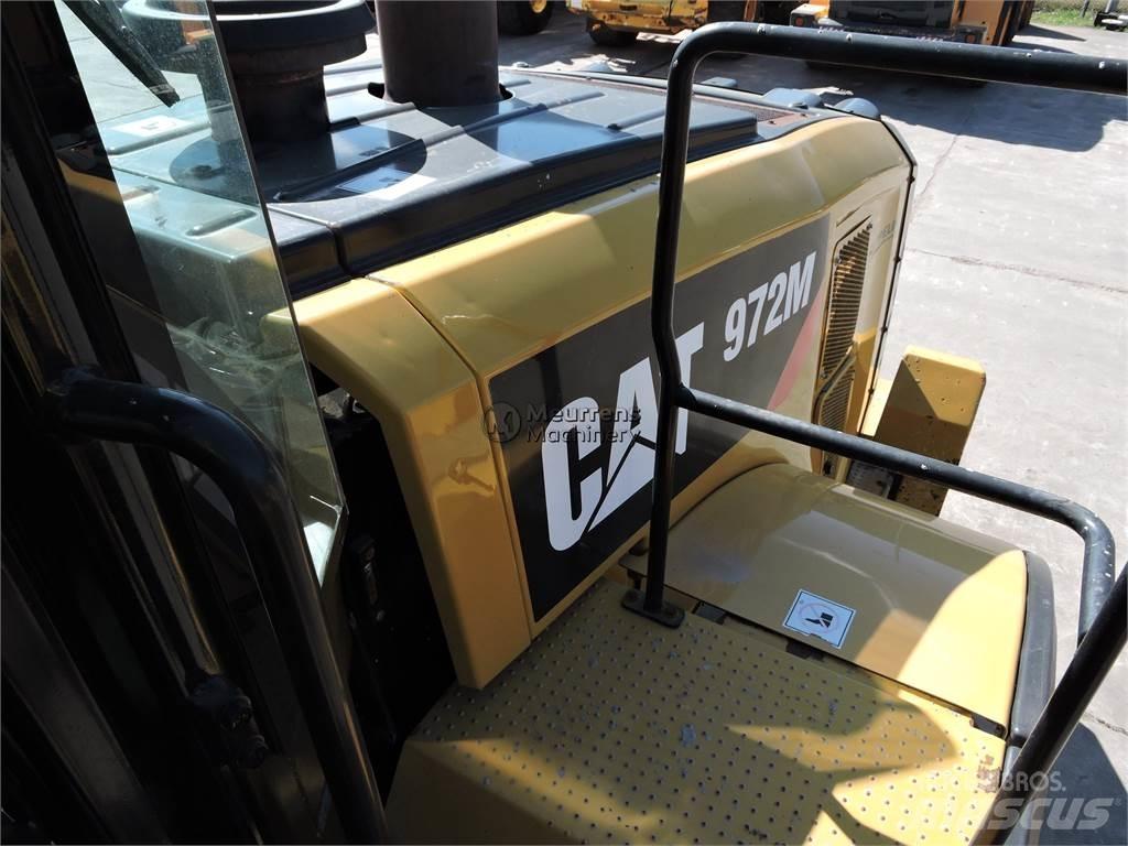 CAT 972M Gumikerekes homlokrakodók