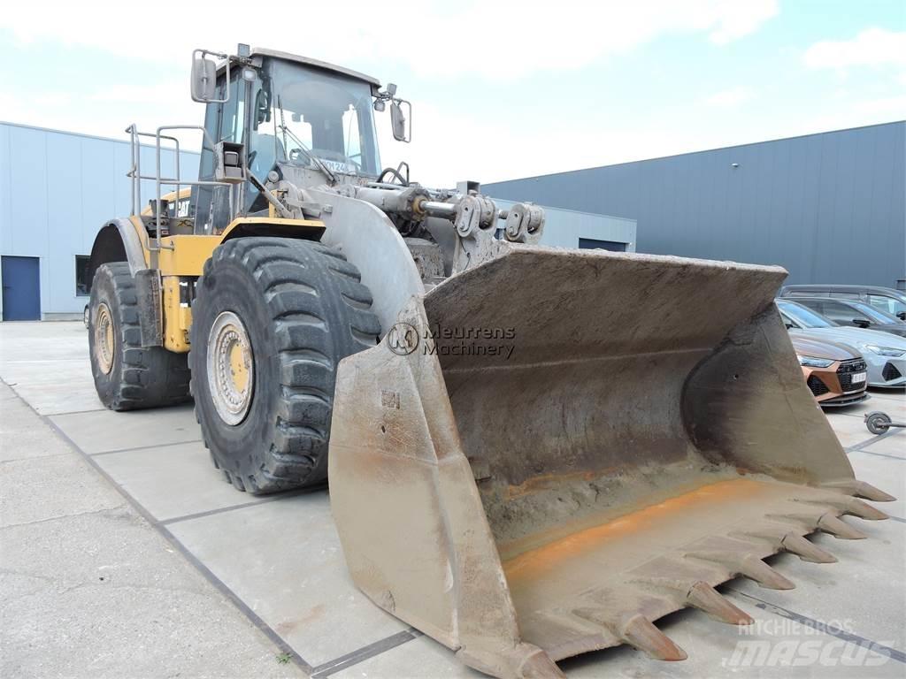 CAT 980H Gumikerekes homlokrakodók