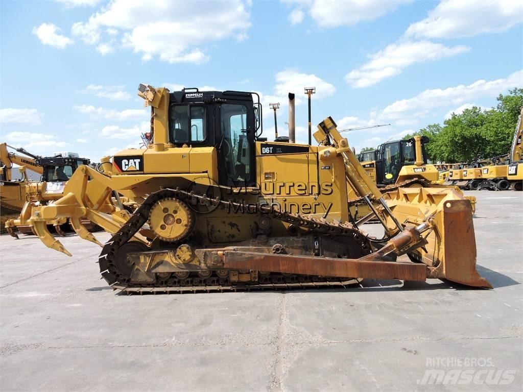 CAT D6TXL Dózerek